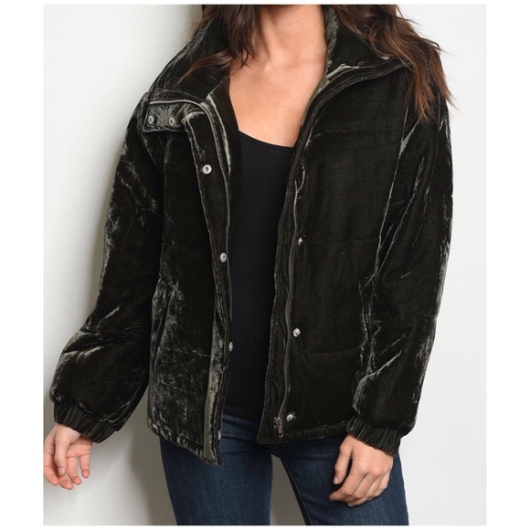 January Summer Jackets & Blazers - ❄️OLIVE VELVET PUFFER JACKET